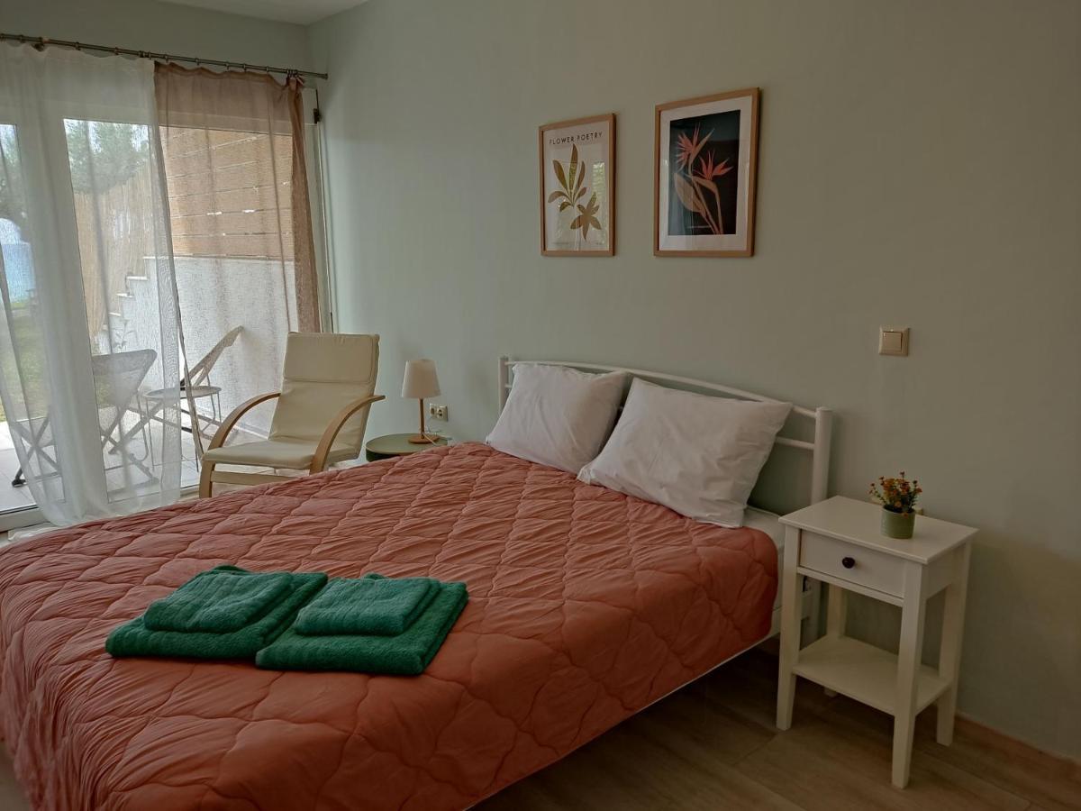 Apartment Elia By The Sea Palaiontsiflikion