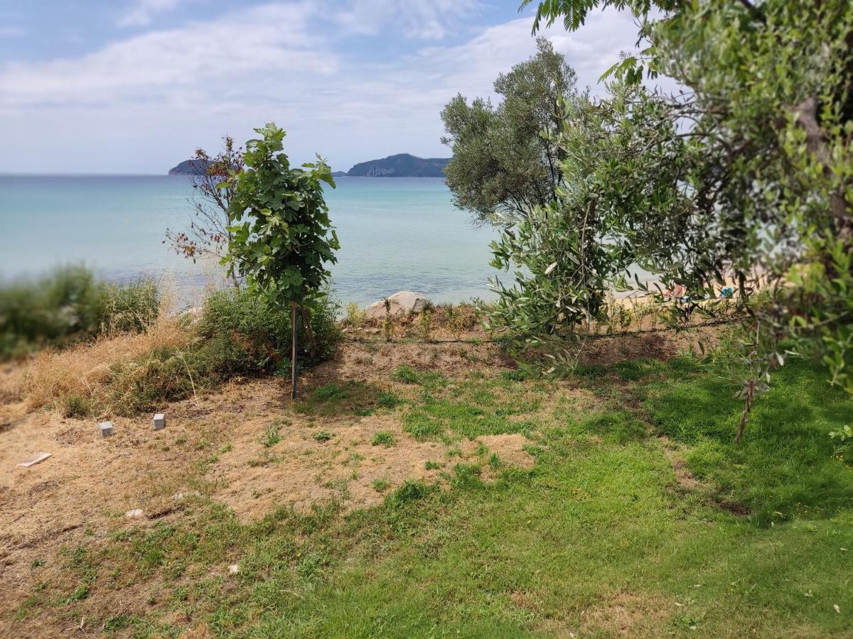 Apartment Elia By The Sea *