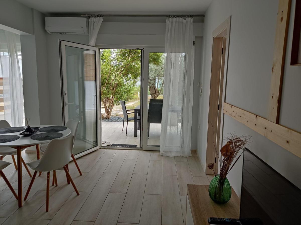 Apartment Elia By The Sea Palaiontsiflikion