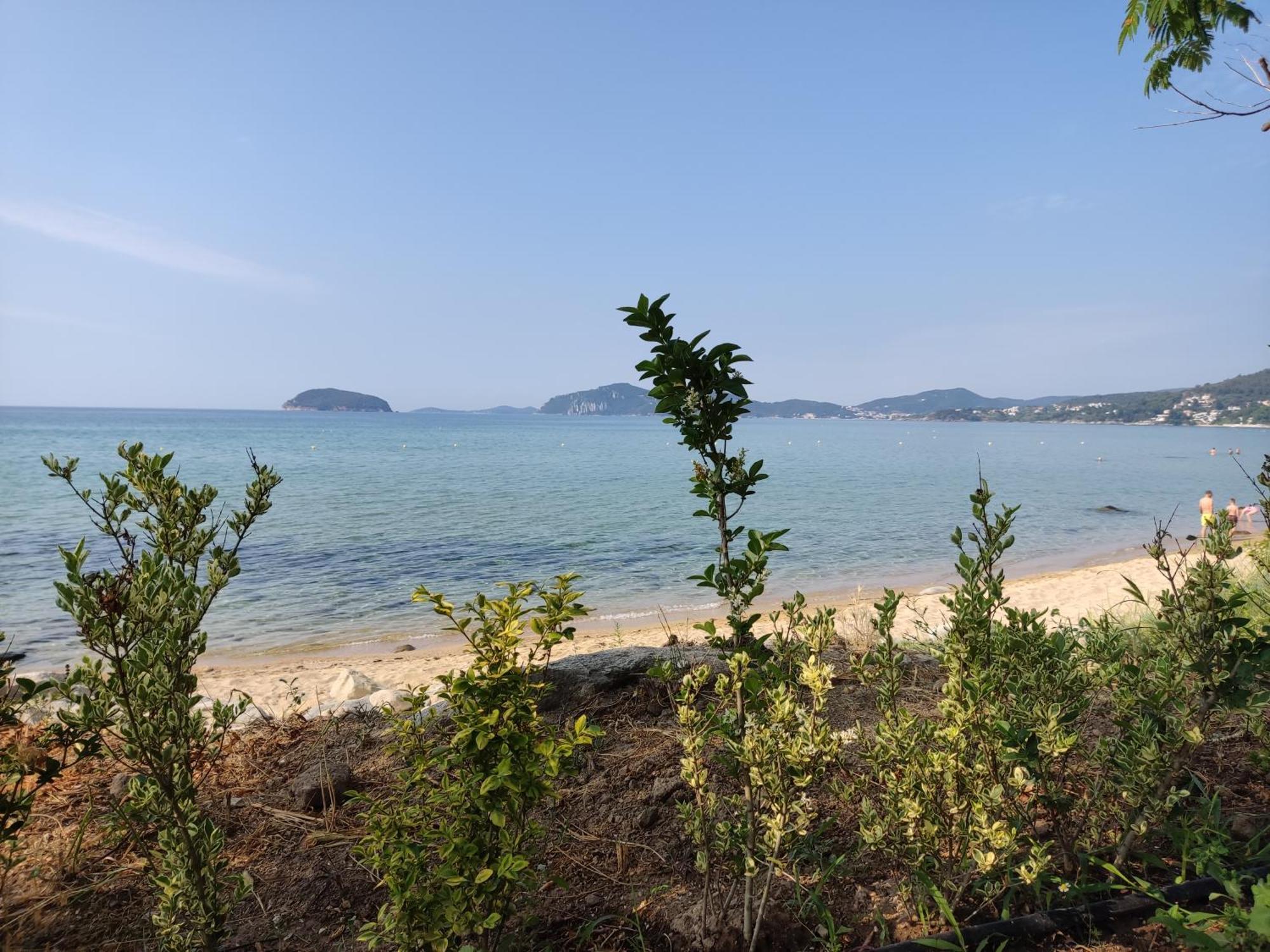 Elia By The Sea Apartment *
